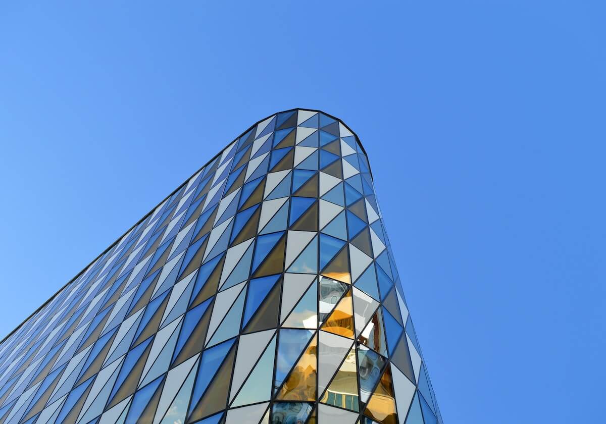 九游体育官网登录-C罗近在咫尺的射门遭门将神勇化解,良机遗憾错失